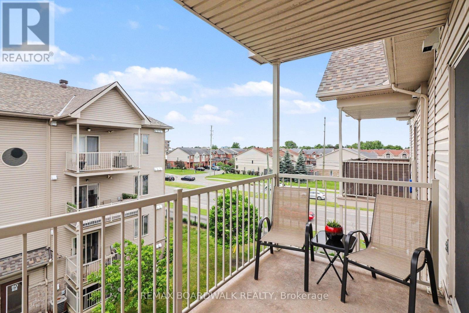 #7 50 BRIARGATE PRIVATE - 32
