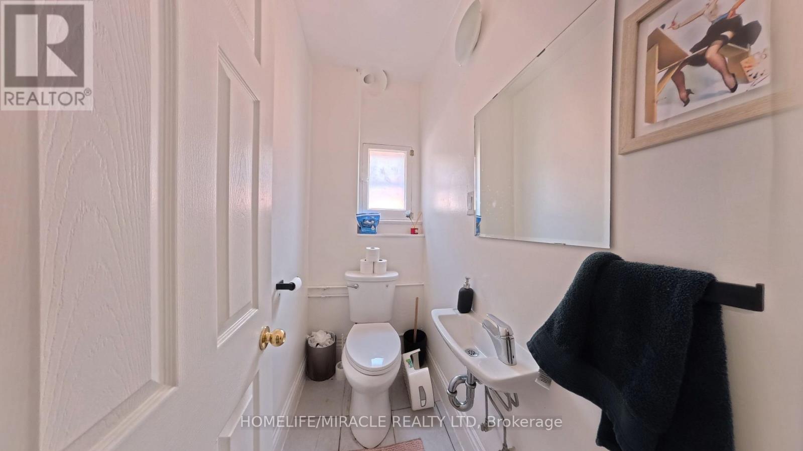 121 MEDLAND STREET - 17
