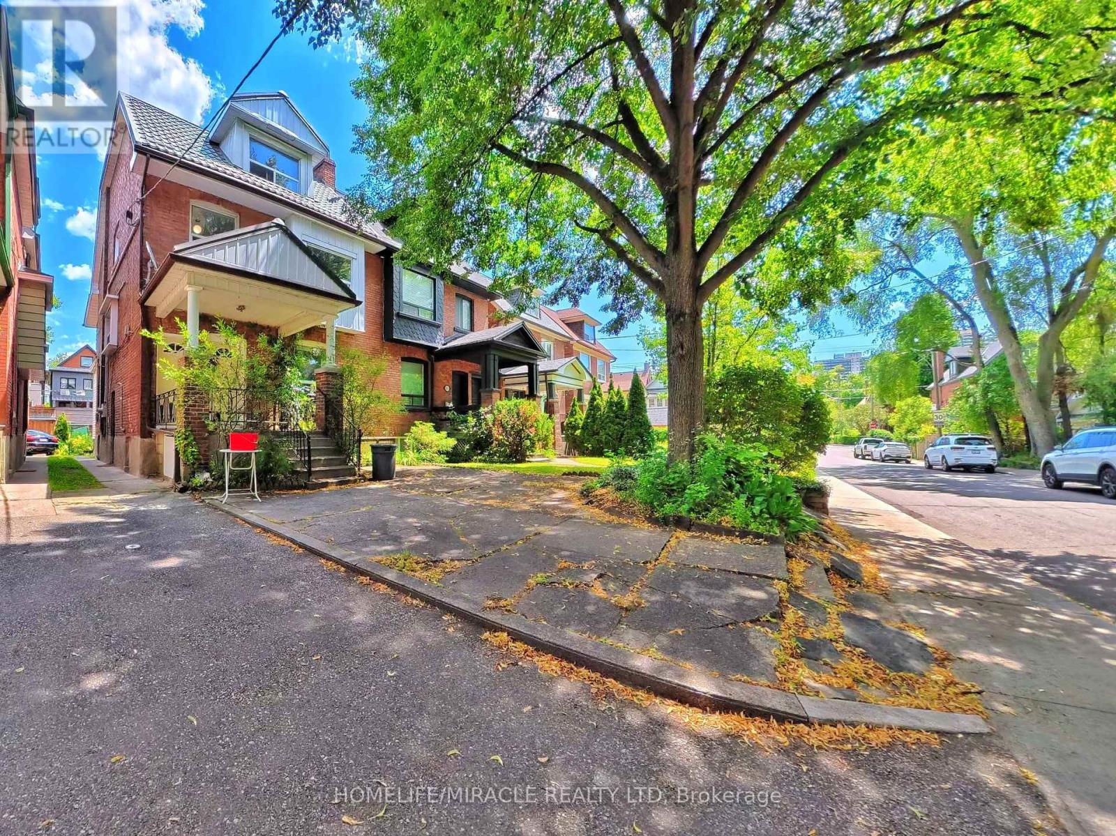 121 MEDLAND STREET - 2