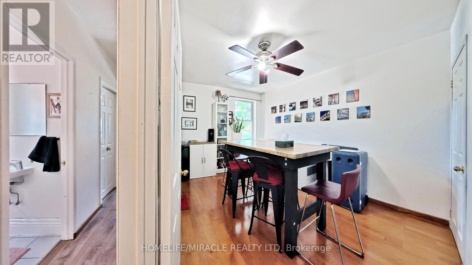 121 MEDLAND STREET - 23