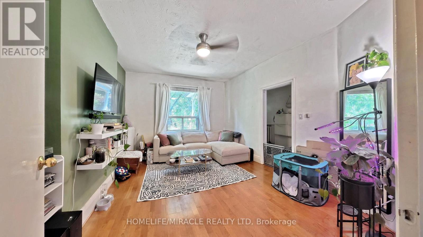 121 MEDLAND STREET - 25