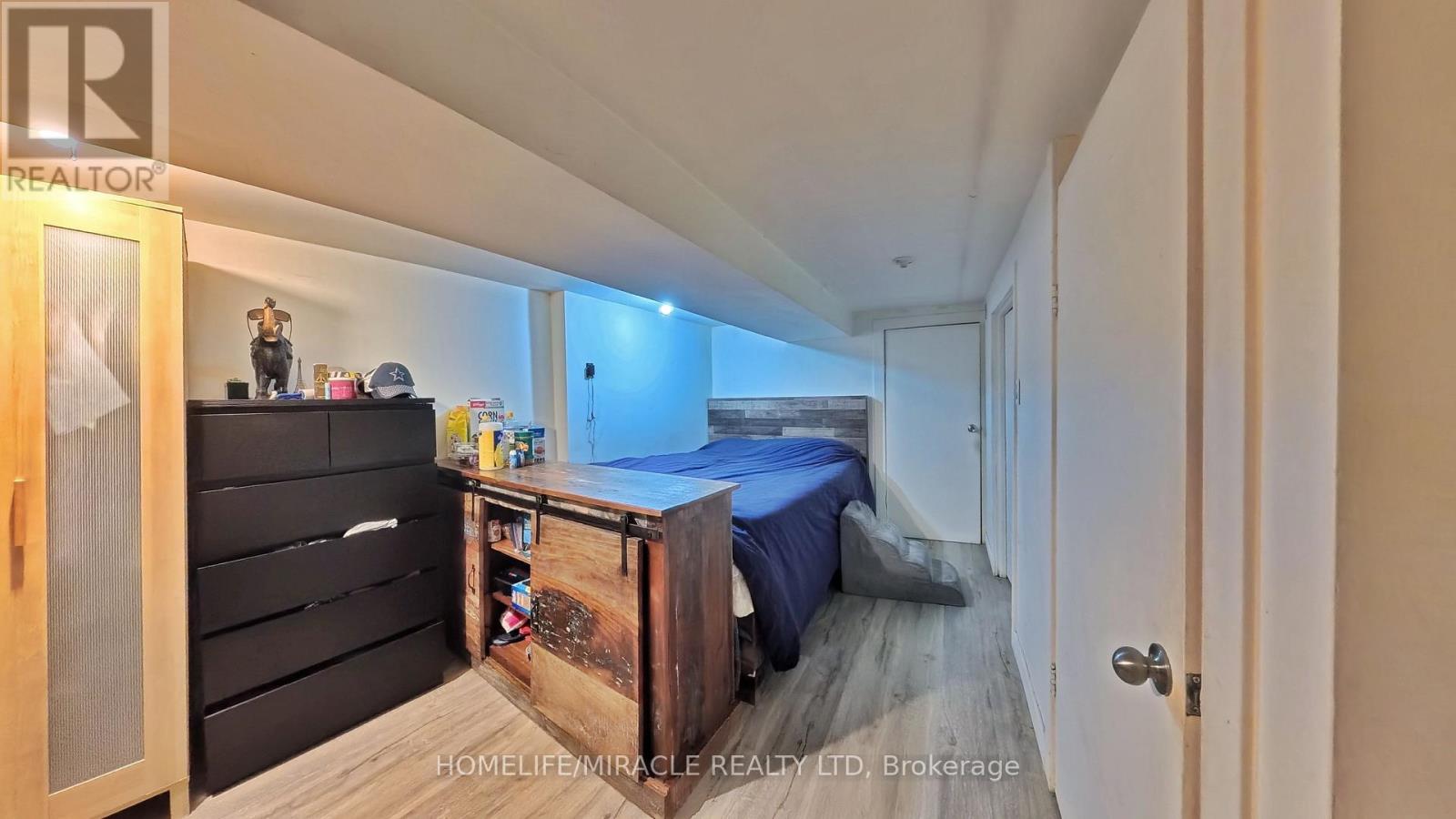 121 MEDLAND STREET - Image 38