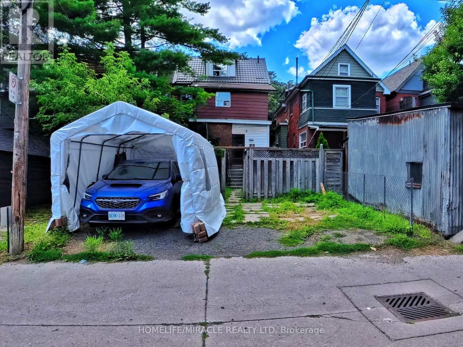 121 MEDLAND STREET - 42