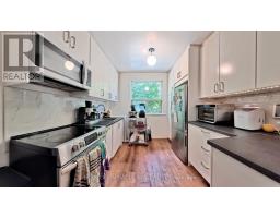 121 Medland Street, Toronto, ON M6P2N4 Photo 8