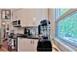 121 Medland Street, Toronto, ON M6P2N4 Photo 9