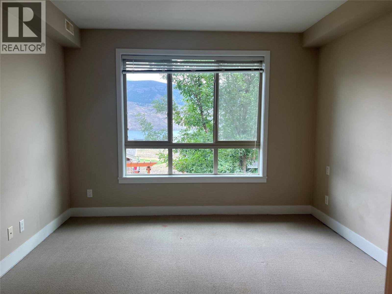#61 130 Colebrook Road - 12