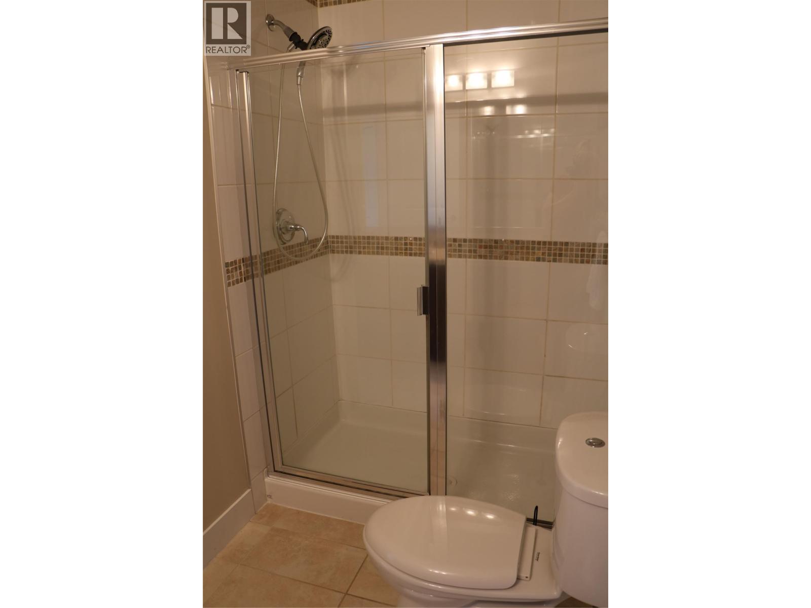 #61 130 Colebrook Road - 17