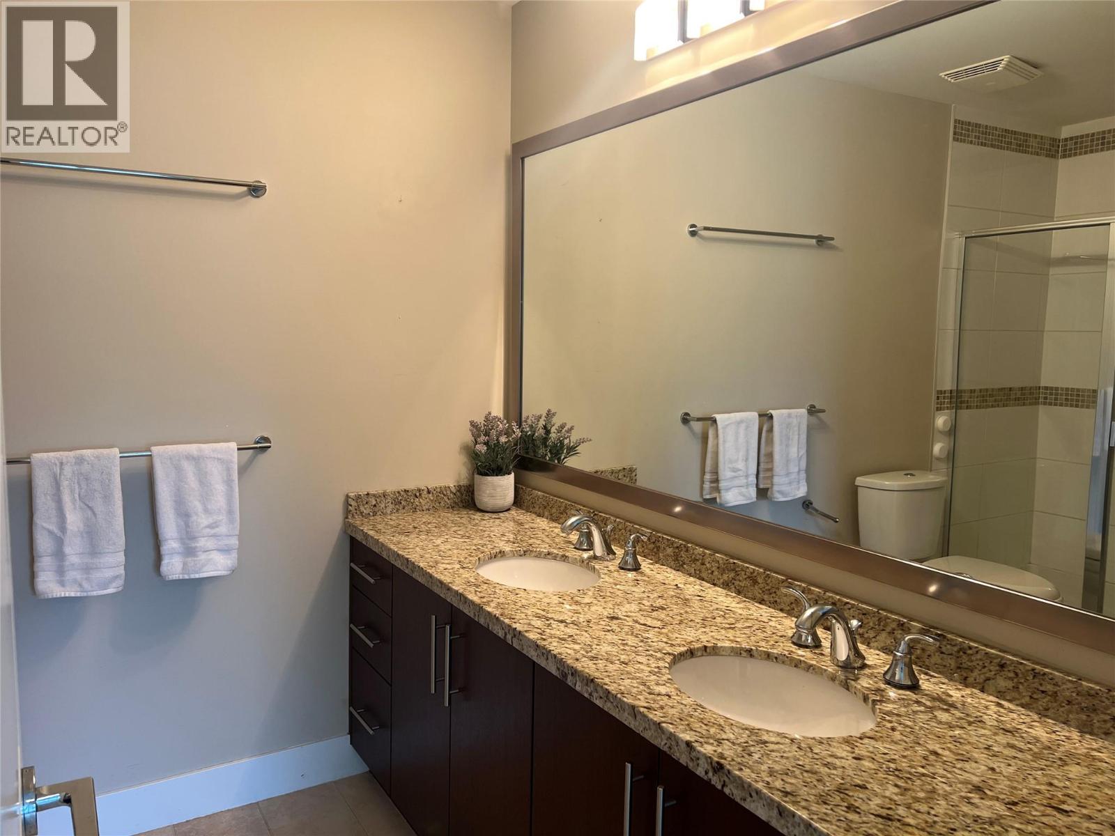#61 130 Colebrook Road - 16