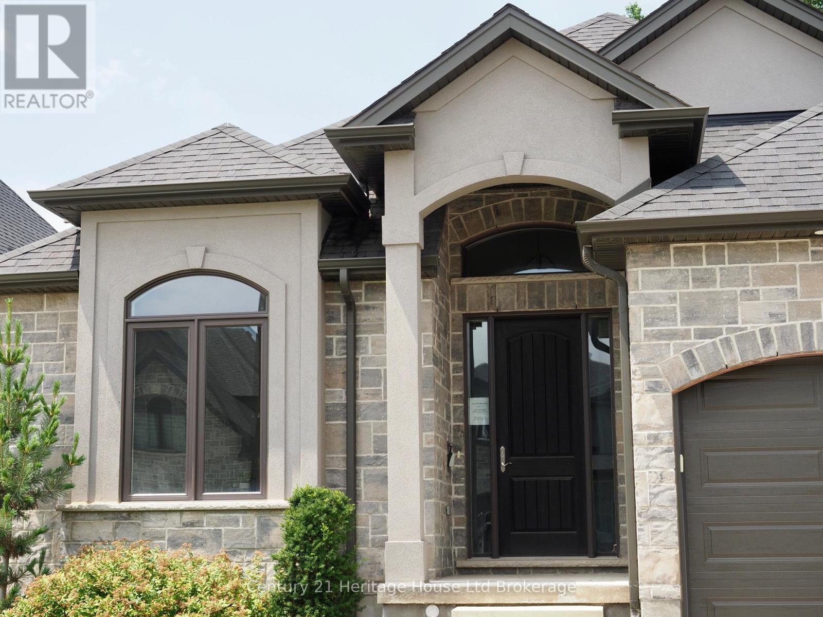 114 BEECH BOULEVARD, Tillsonburg — photo 3
