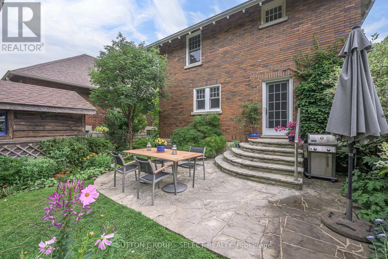 17 WILLINGDON AVENUE - 2