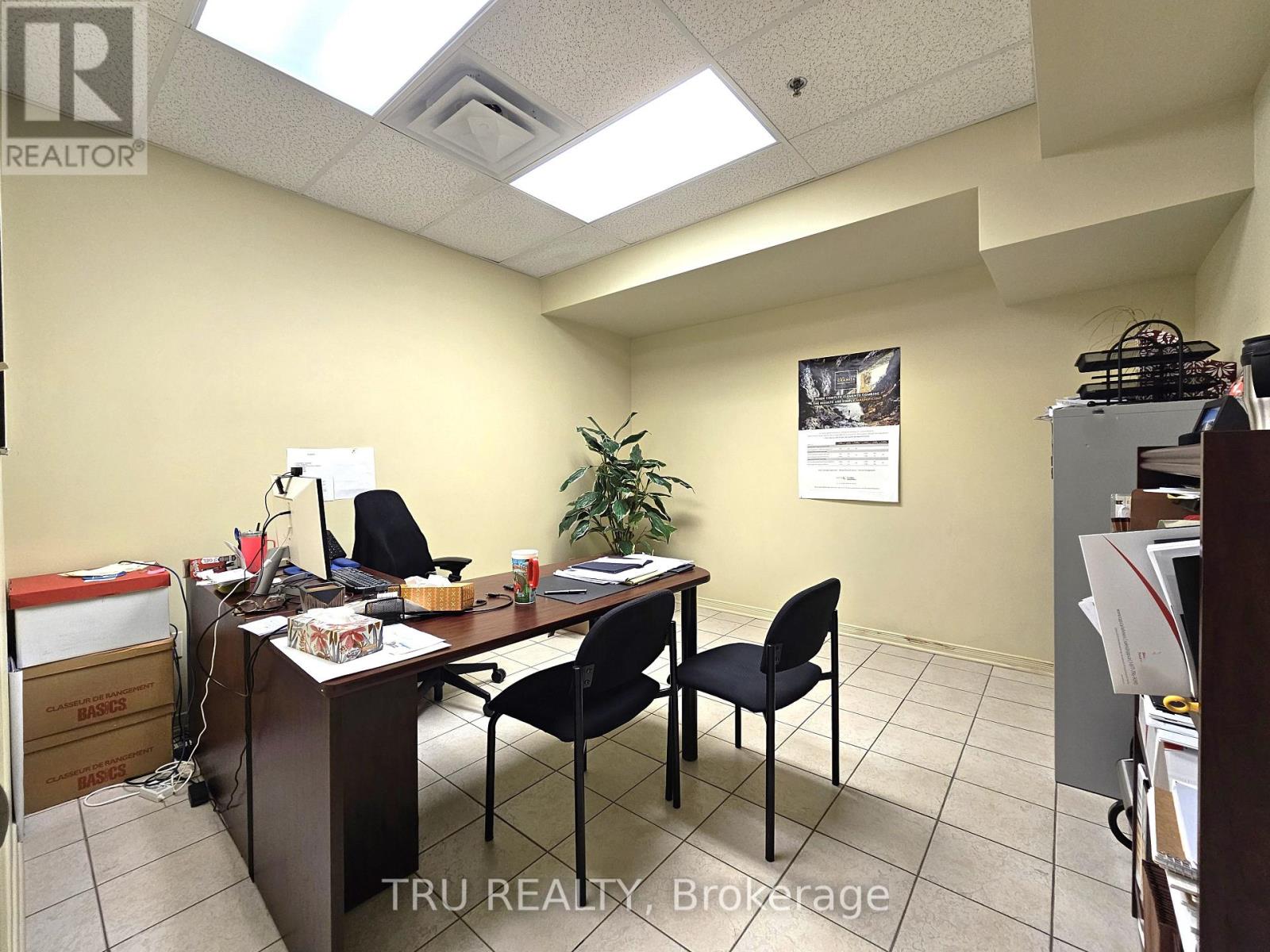 Retail for Rent in Ottawa – 20 – 838 SOMERSET STREET W, Ottawa – MLS# X13615278 - Image 11