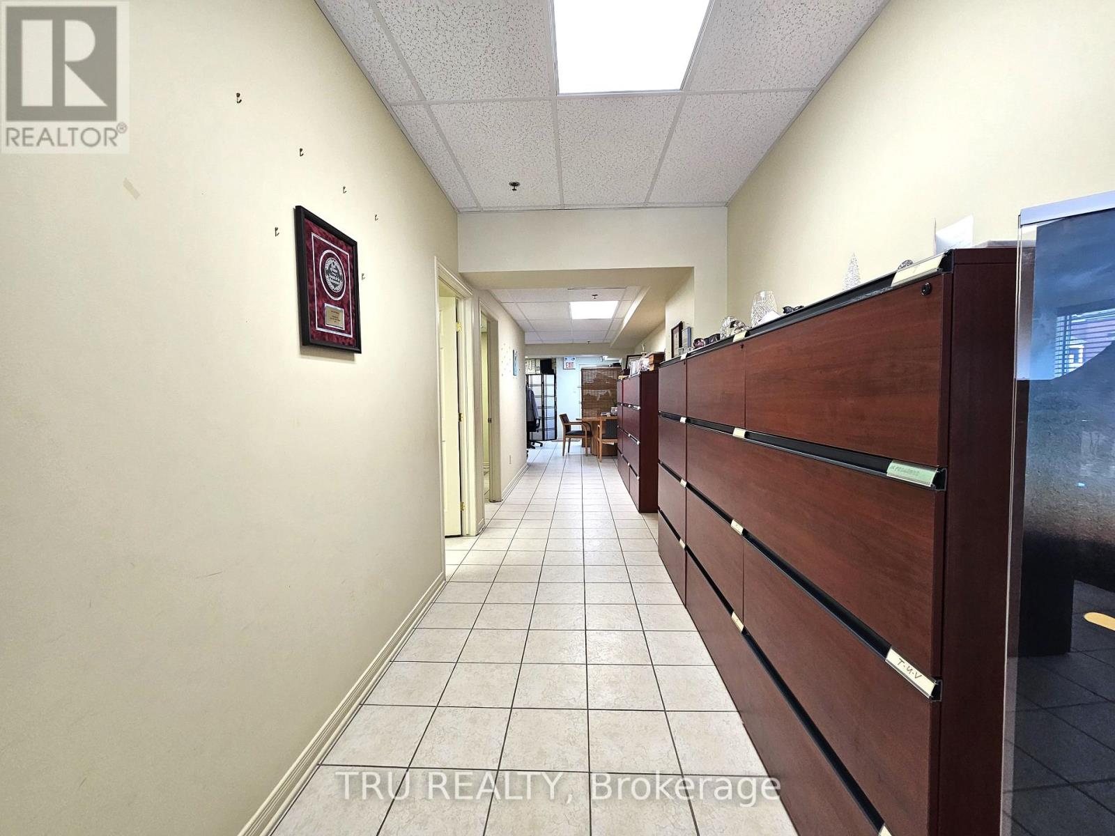 Retail for Rent in Ottawa – 20 – 838 SOMERSET STREET W, Ottawa – MLS# X13615278 - Image 14