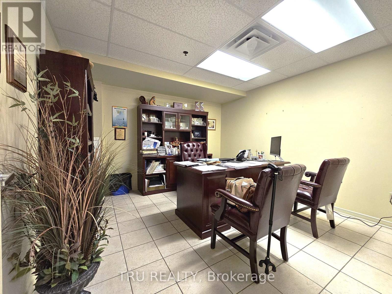 Retail for Rent in Ottawa – 20 – 838 SOMERSET STREET W, Ottawa – MLS# X13615278 - Image 15