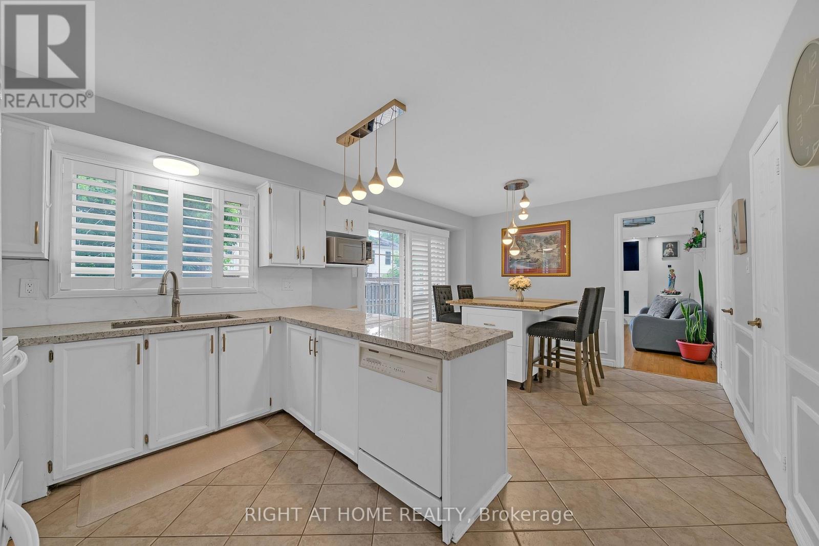 2573 OSHKIN COURT - 15