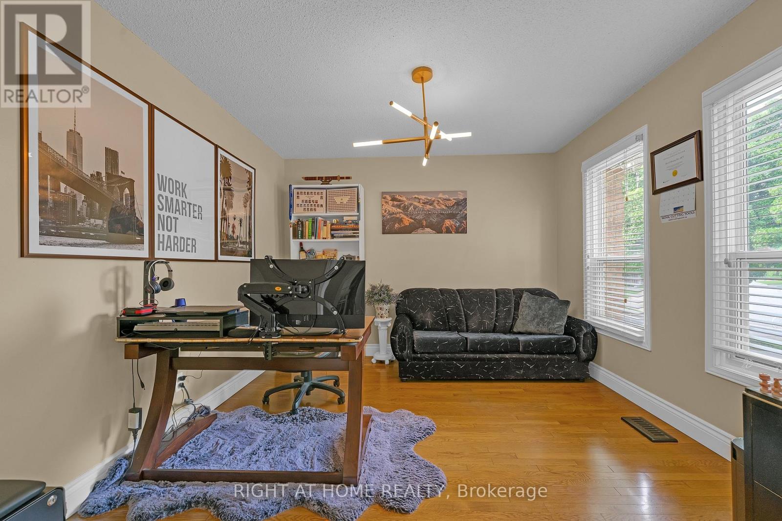 2573 OSHKIN COURT - 12