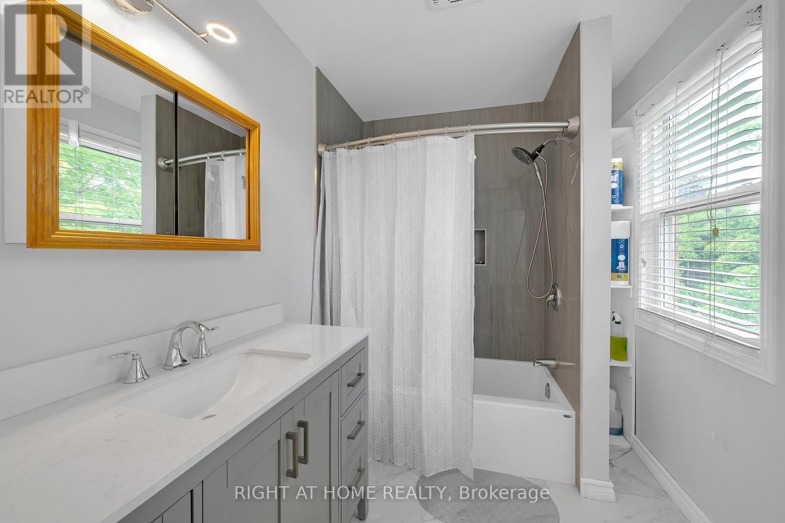 2573 OSHKIN COURT - 27