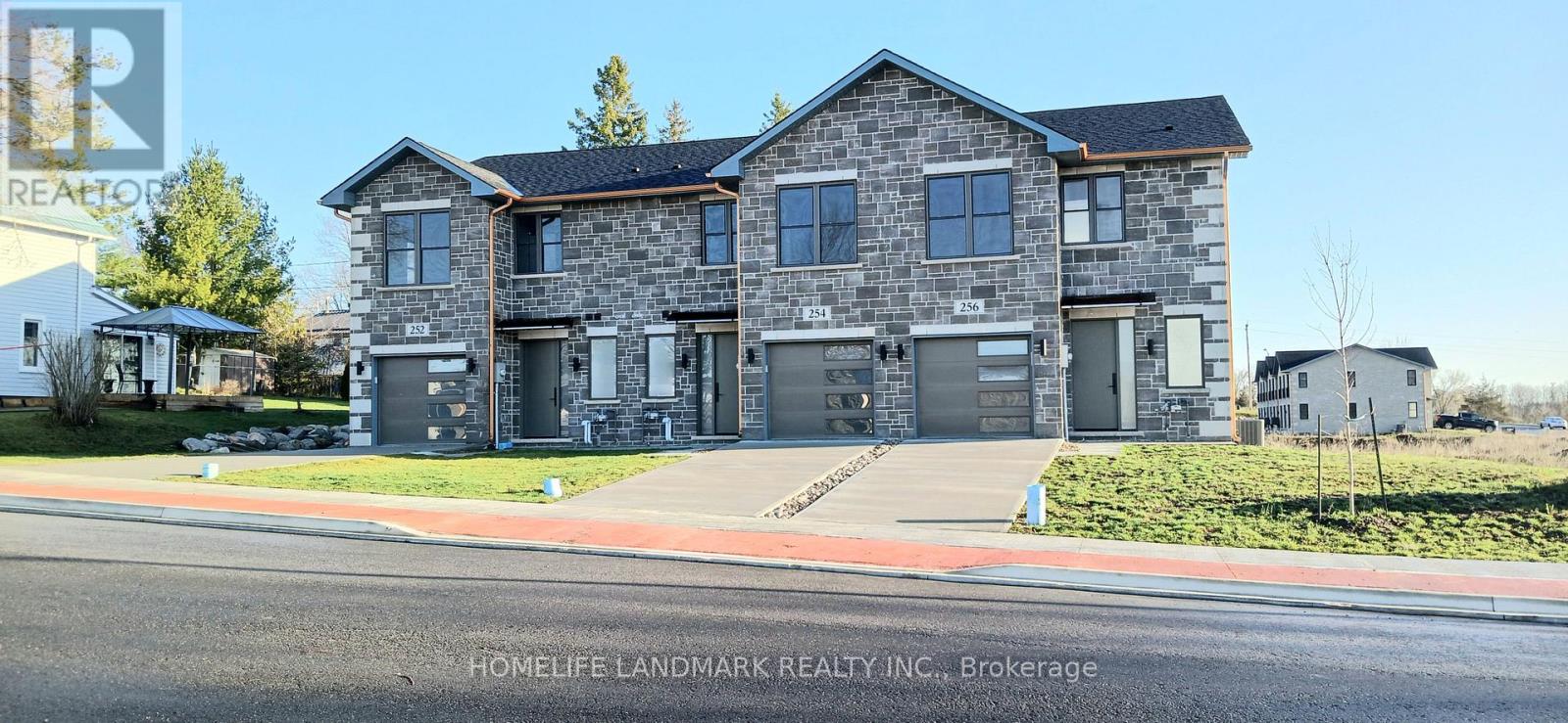 254 NASEBY STREET - 1