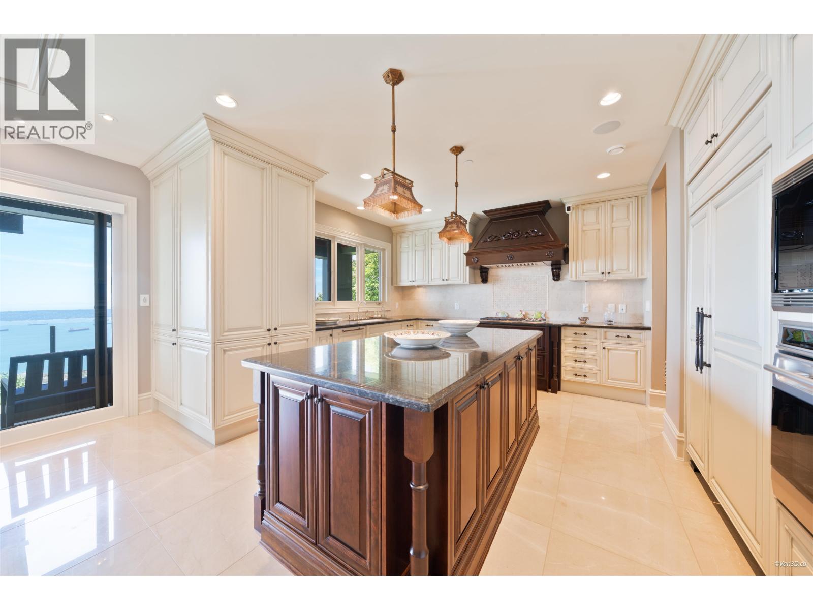 2766 WILLOUGHBY ROAD, West Vancouver