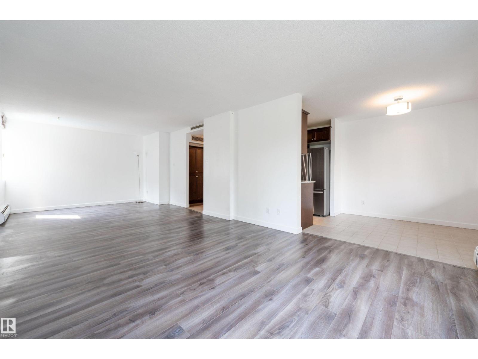 #302 10160 115 ST NW - Image 18