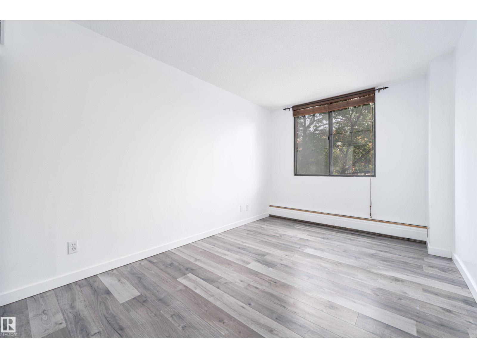 #302 10160 115 ST NW - Image 31
