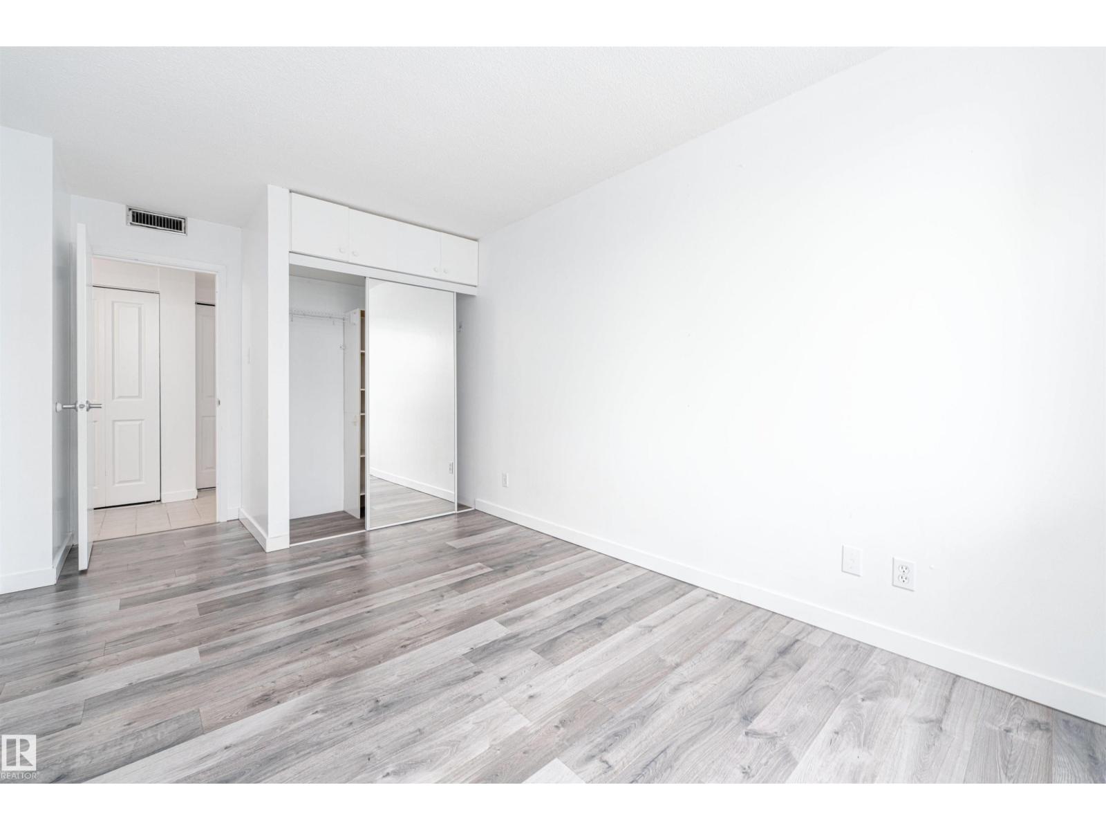 #302 10160 115 ST NW - Image 33