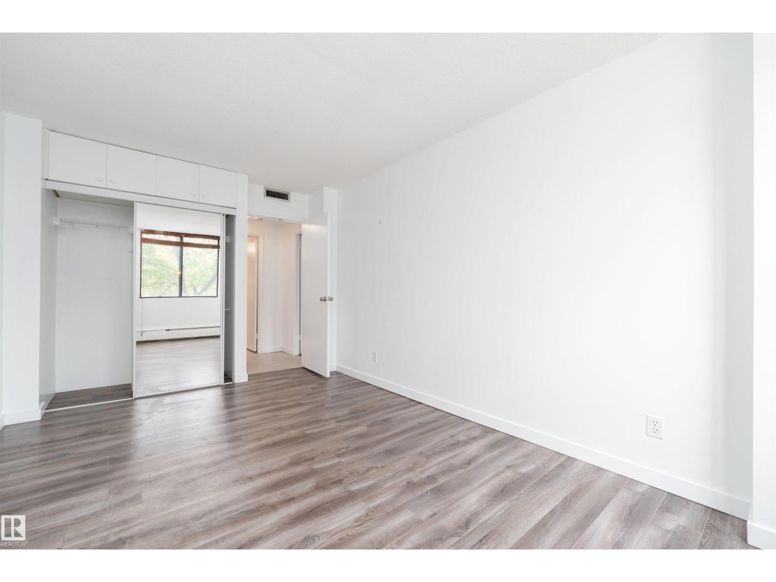 #302 10160 115 ST NW - Image 37