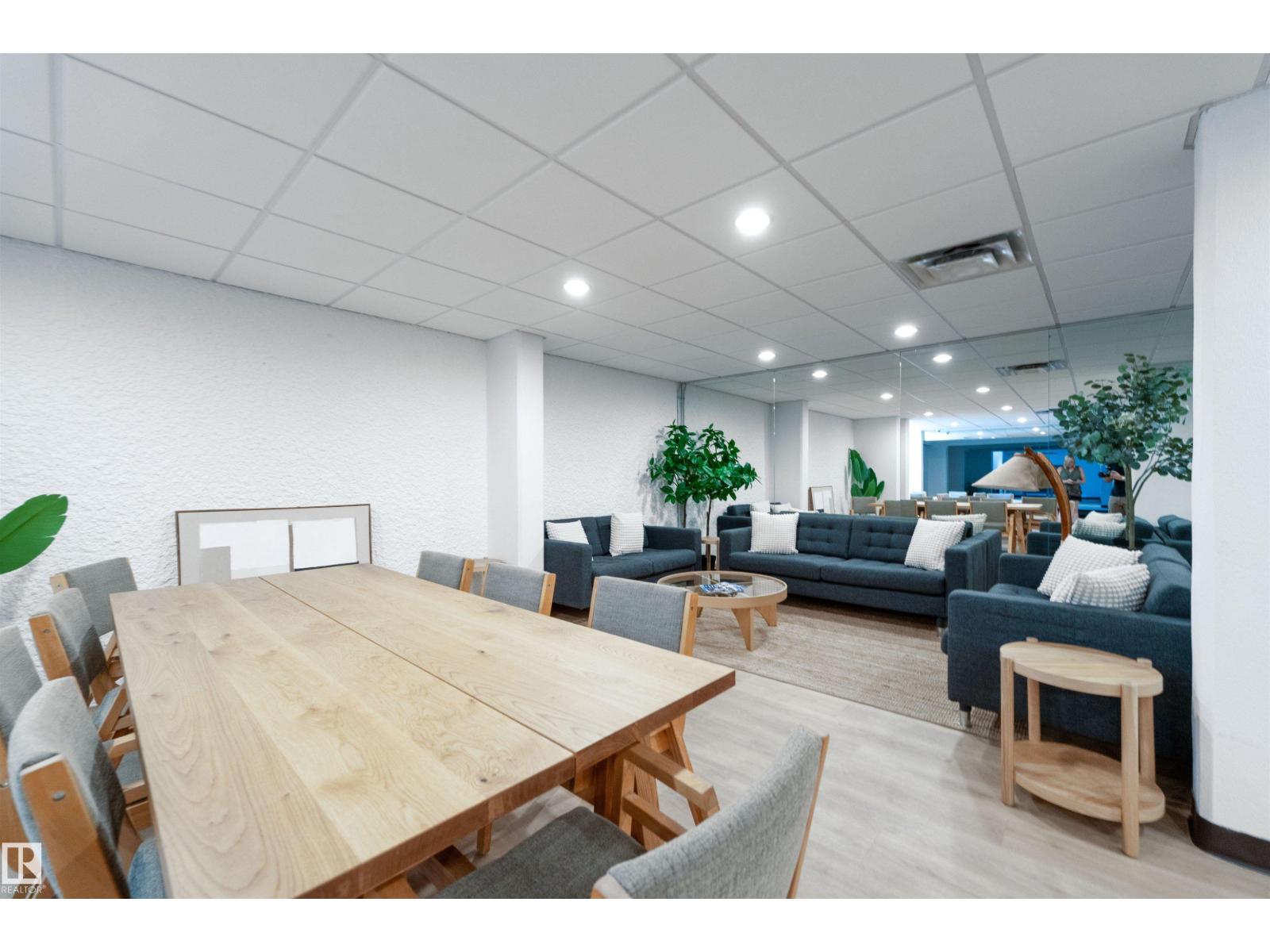 #302 10160 115 ST NW - Image 45