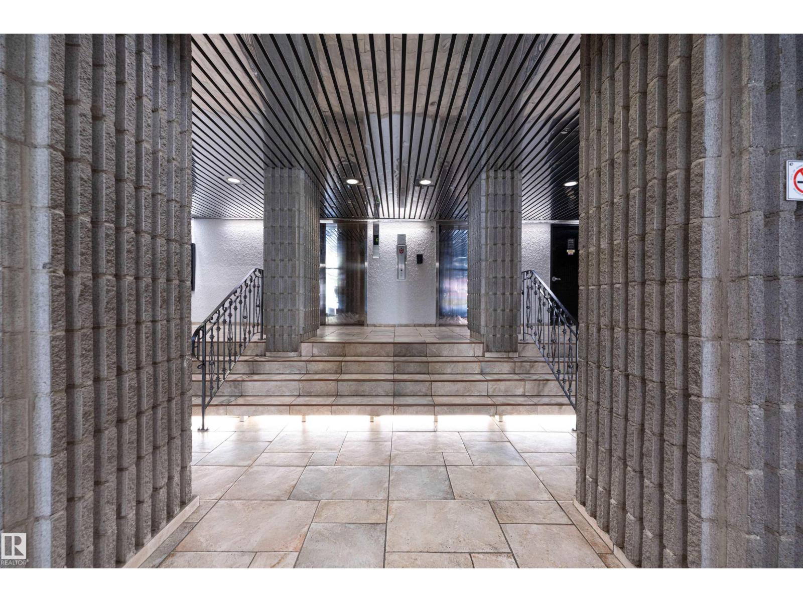 #302 10160 115 ST NW - 5