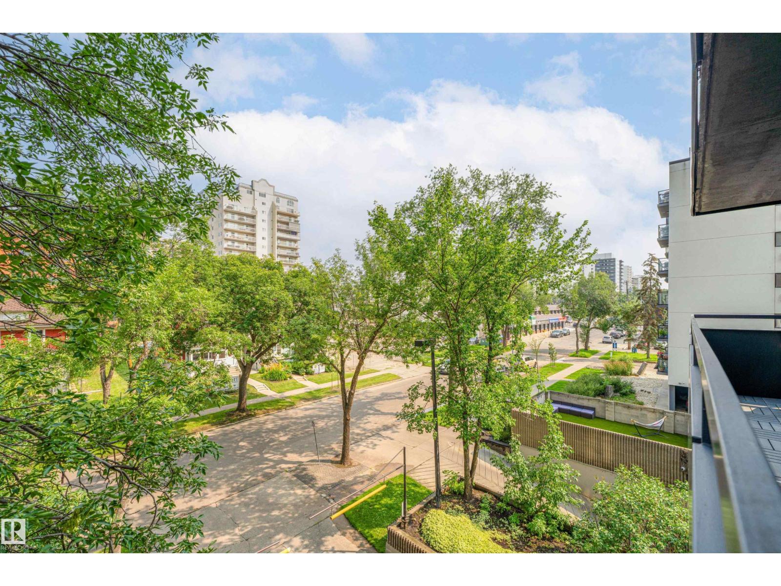 #302 10160 115 ST NW - 61