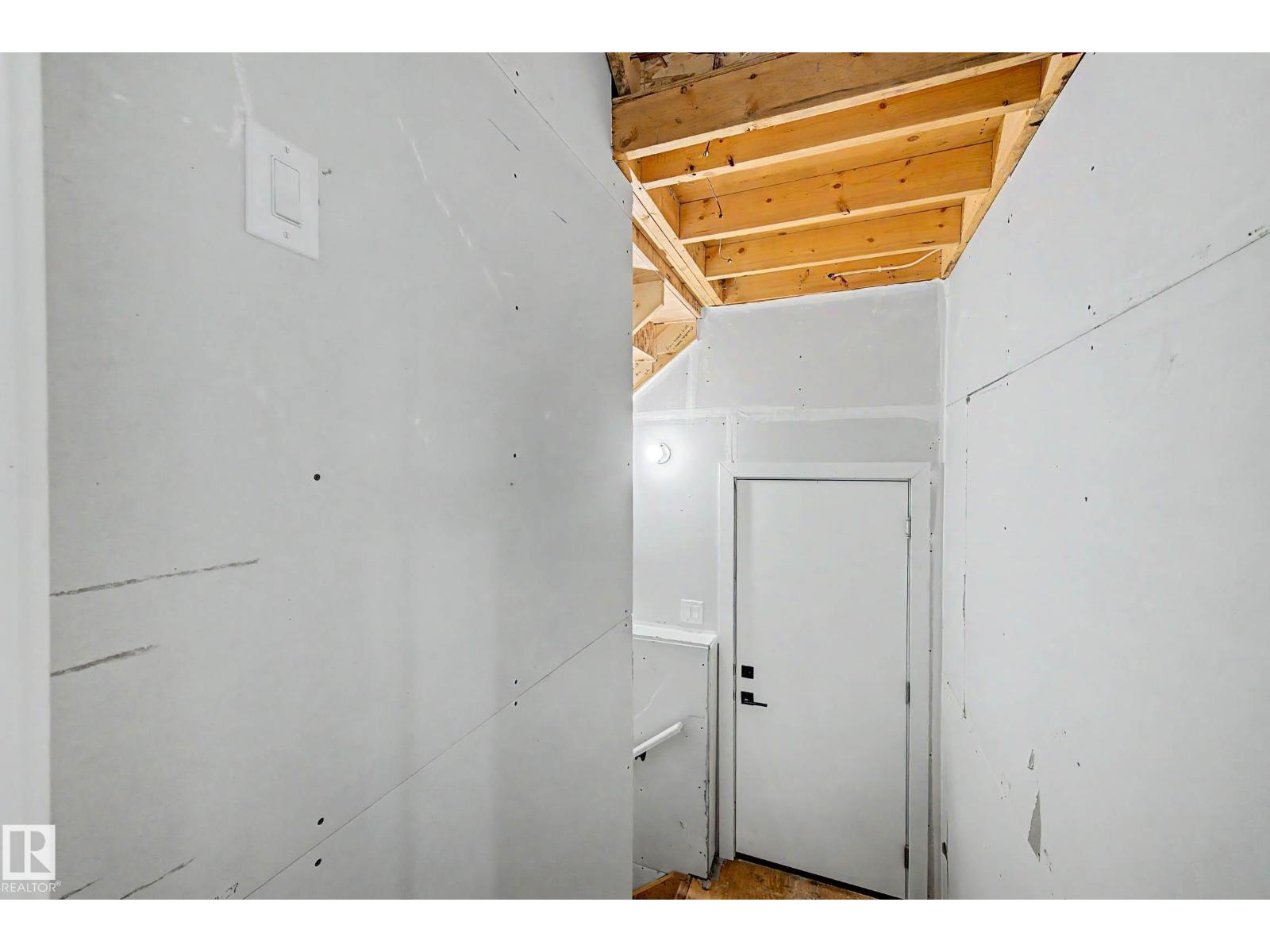 294 Munn WY - 38