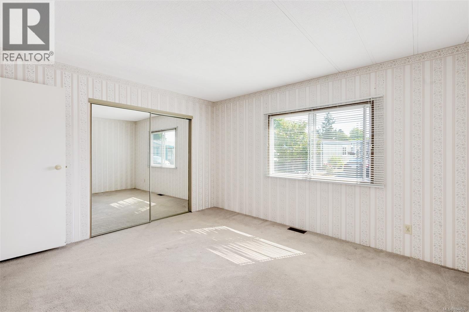 9362 Village Way, Sidney