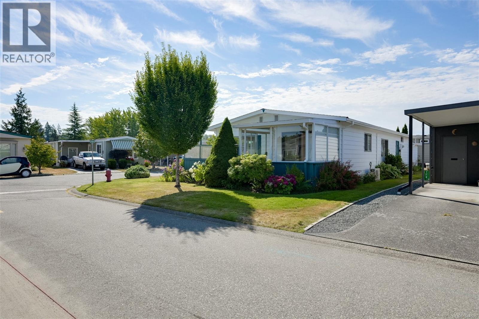 9362 Village Way, Sidney
