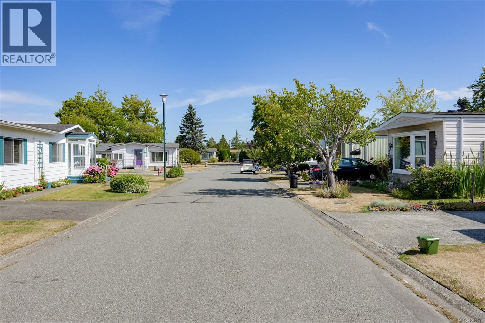 9362 Village Way, Sidney