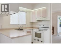 Entrance - 9362 Village Way, Sidney, BC V8L4N8 Photo 12