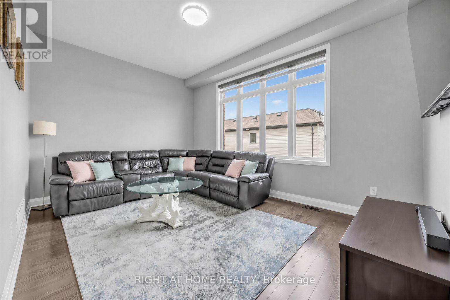 215 PORT DARLINGTON ROAD - Image 28