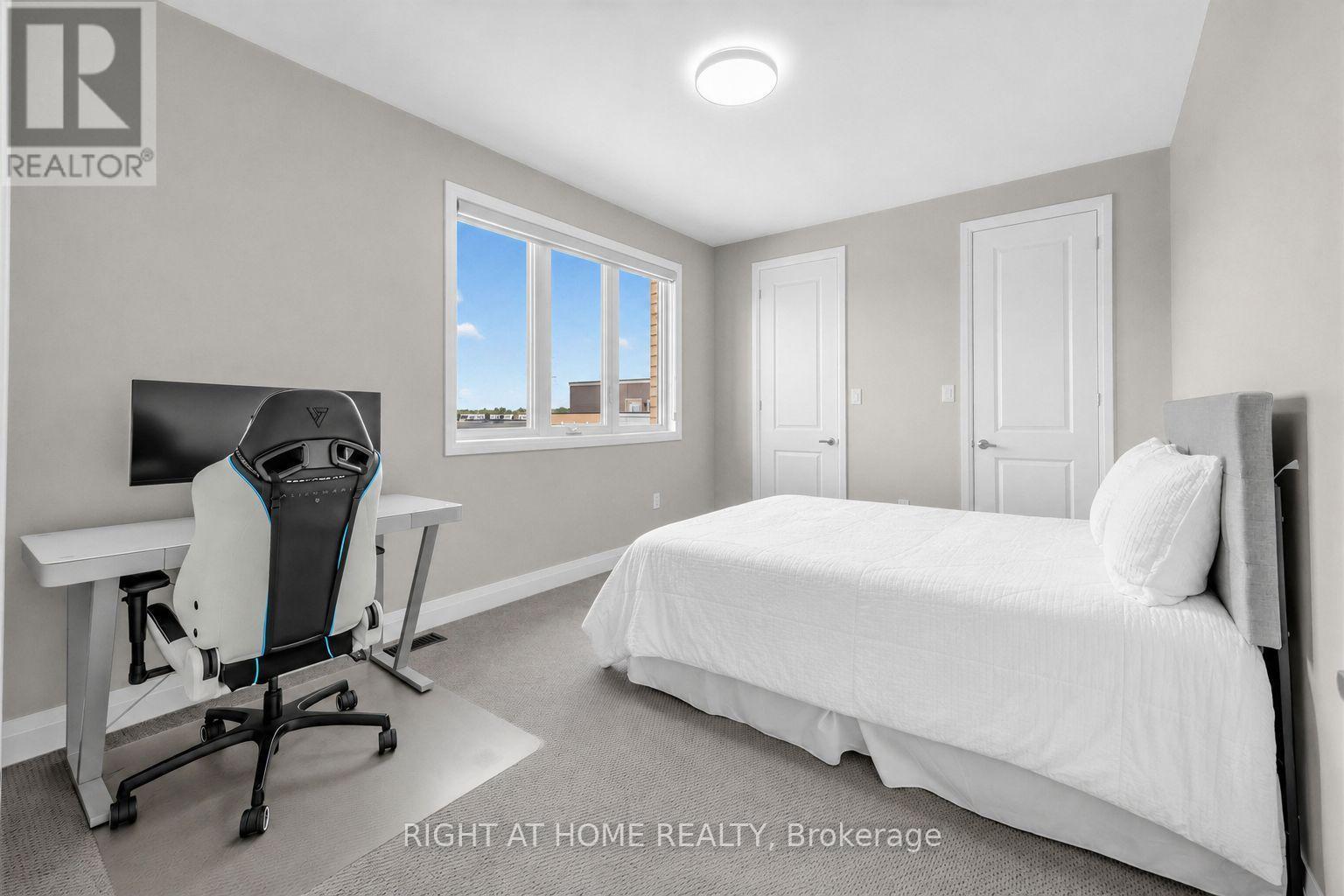 215 PORT DARLINGTON ROAD - Image 32