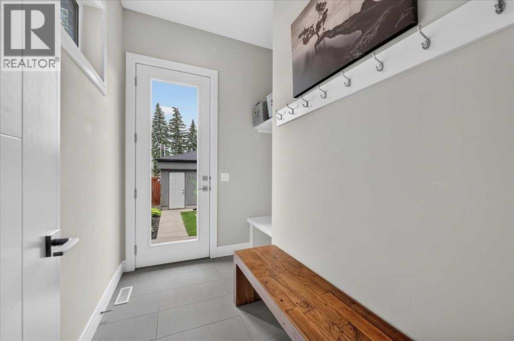 3127 44 Street SW - 17