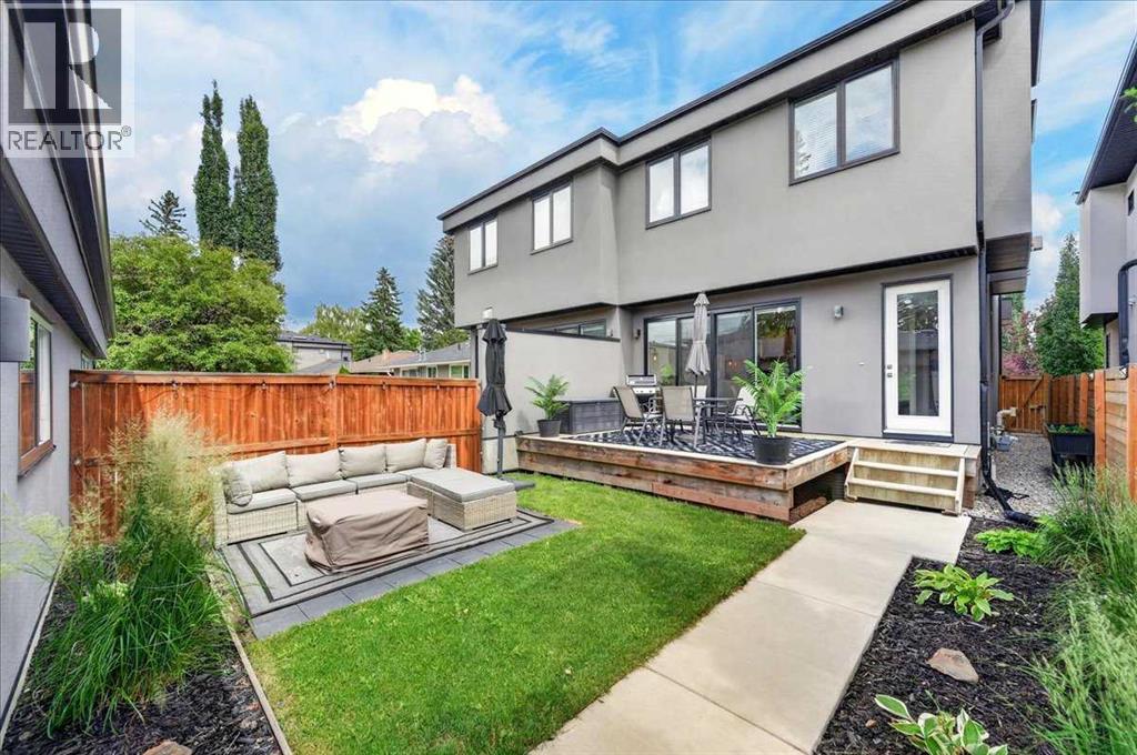 3127 44 Street SW - 34