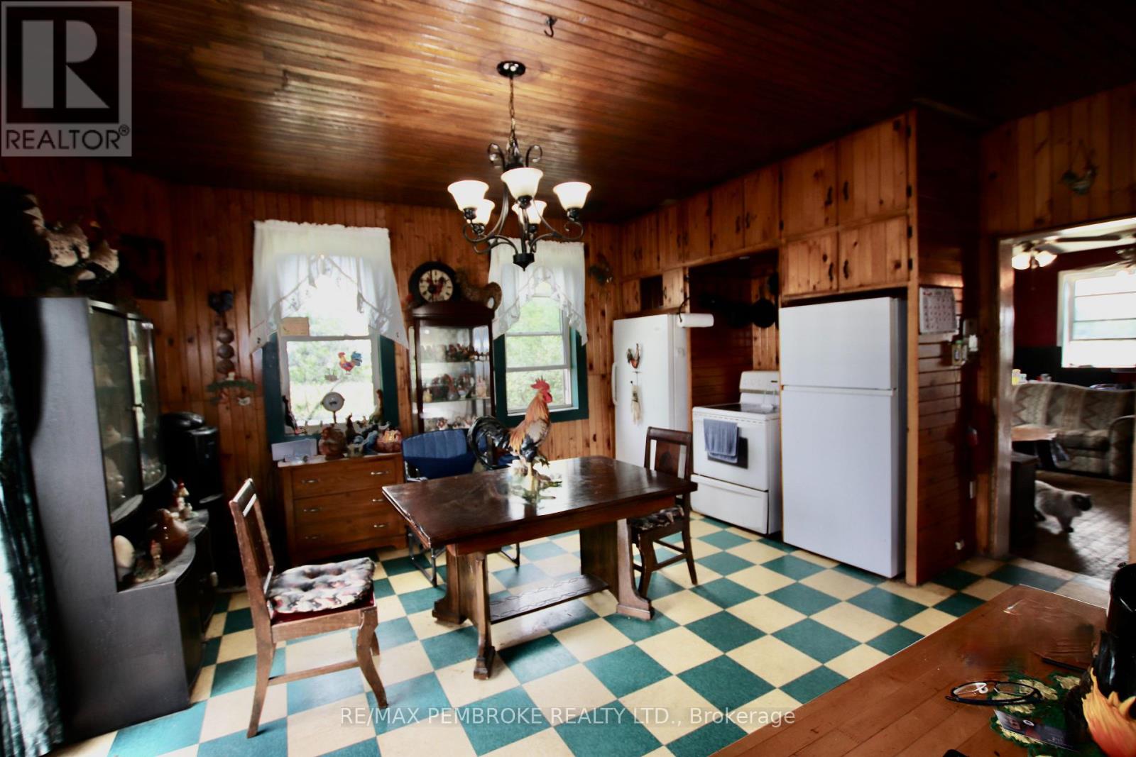 827 B LINE ROAD - 14