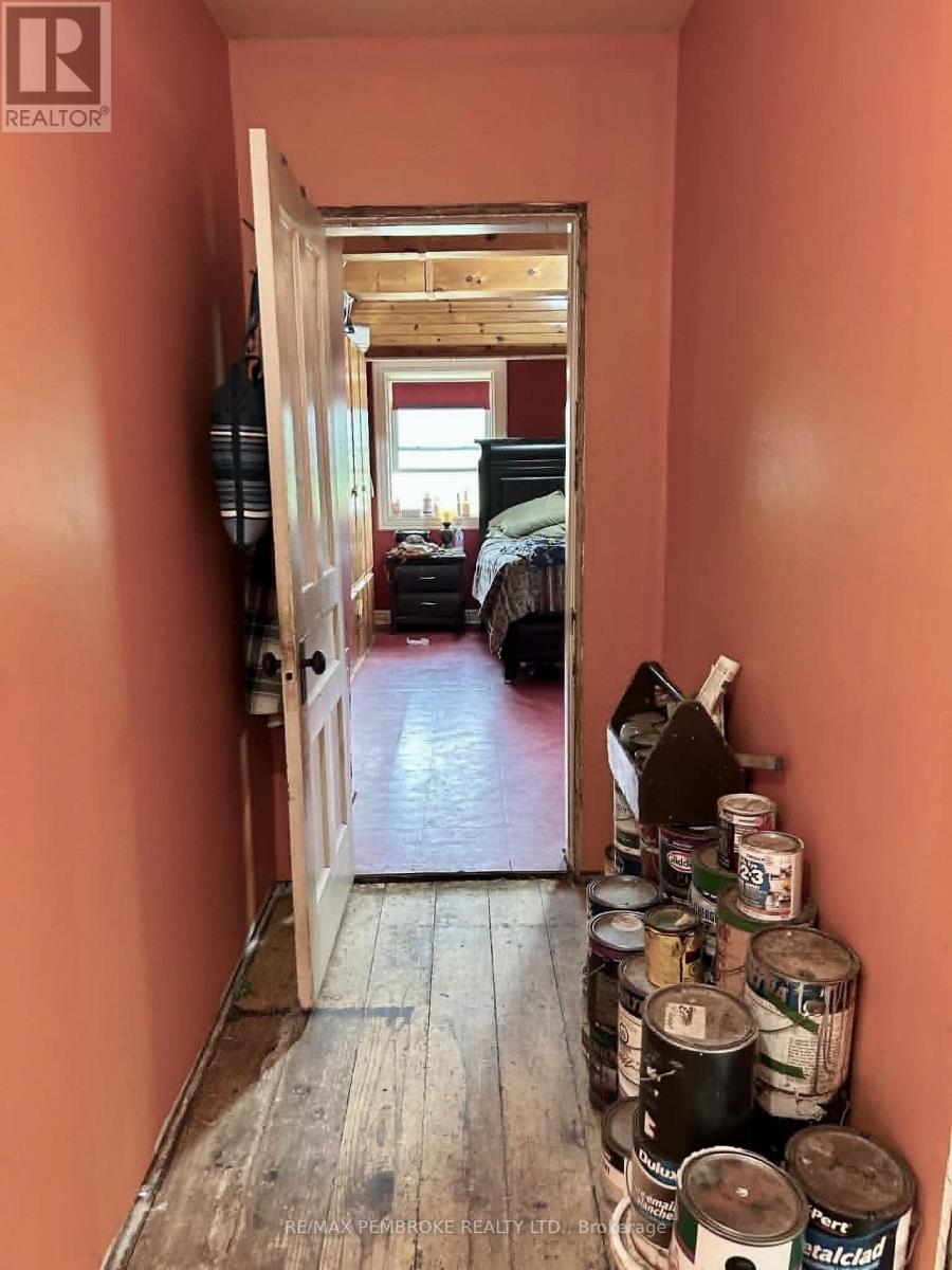 827 B LINE ROAD - Image 23