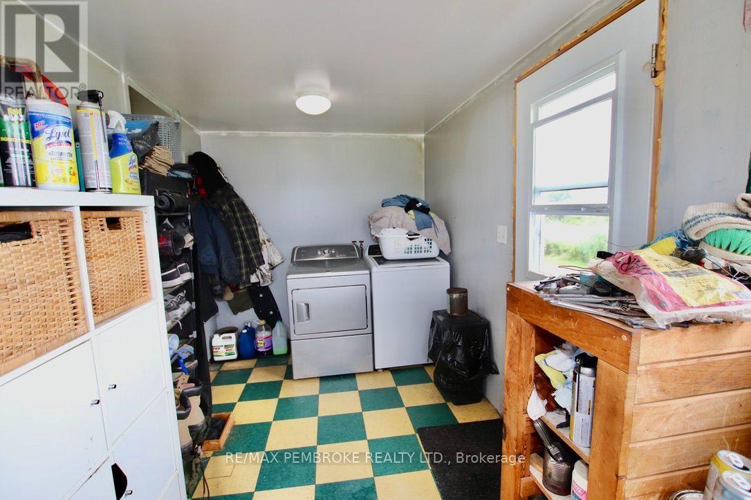 827 B LINE ROAD - Image 7