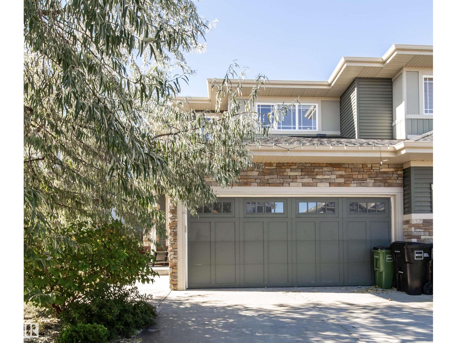 8916 217 ST NW, Rosenthal (Edmonton), Edmonton photo 2