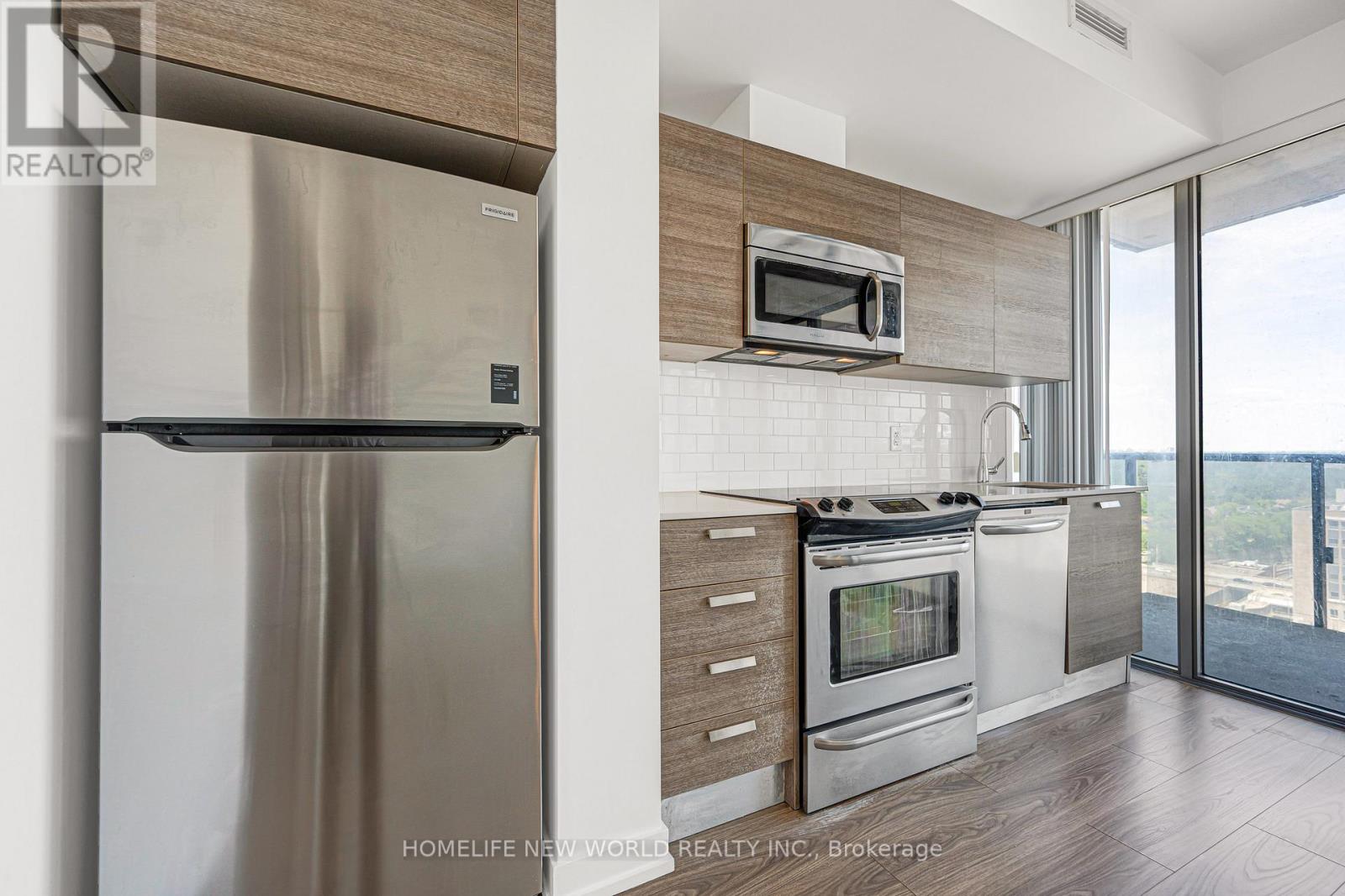 #1605 1815 YONGE STREET - 12