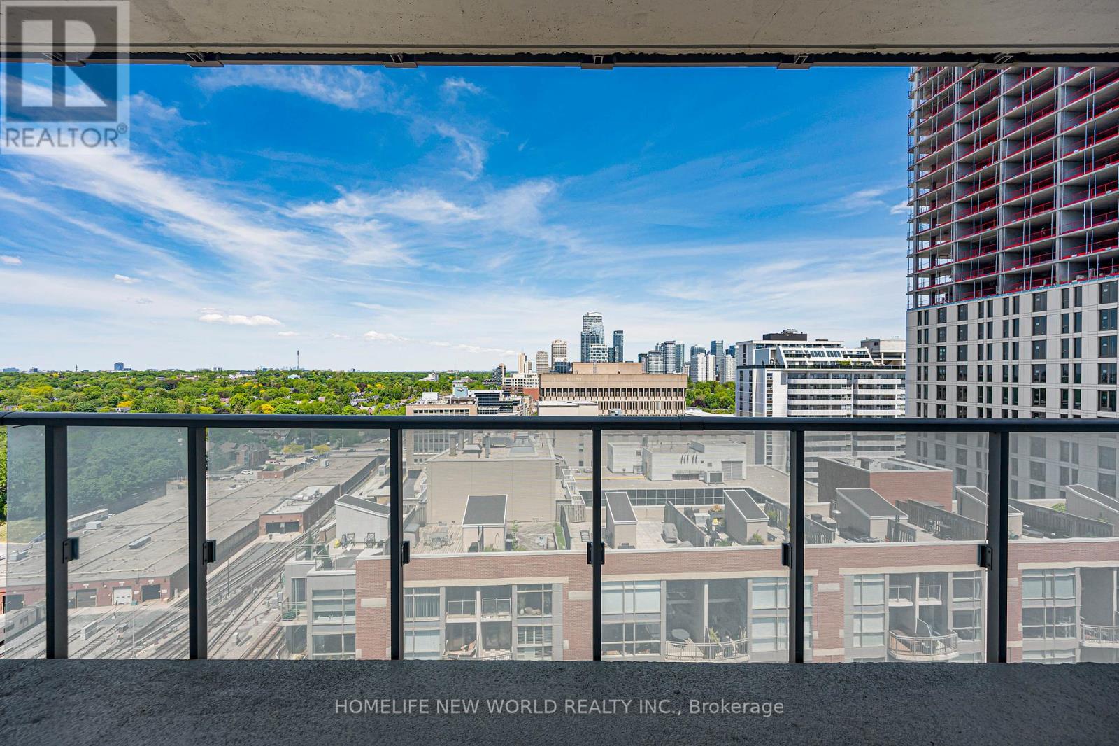 #1605 1815 YONGE STREET - 32