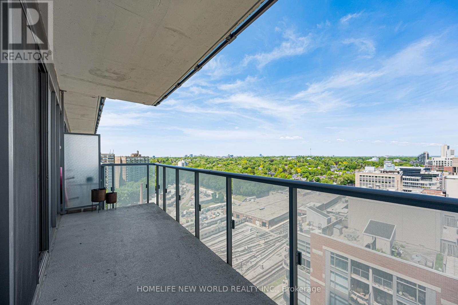 #1605 1815 YONGE STREET - 34