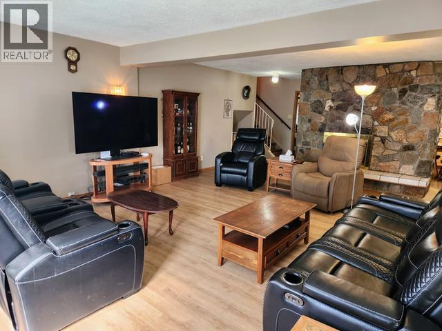 242 DAWSON DRIVE - 10