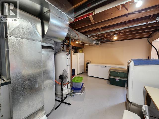 242 DAWSON DRIVE - 36