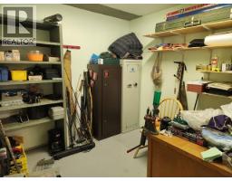 242 Dawson Drive, Faro, YT Y0B1K0 Photo 38