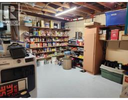 242 Dawson Drive, Faro, YT Y0B1K0 Photo 37