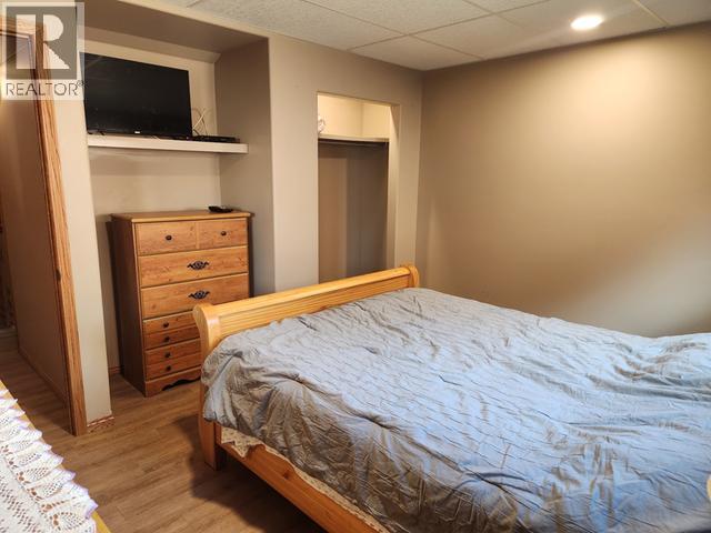 242 DAWSON DRIVE - 31